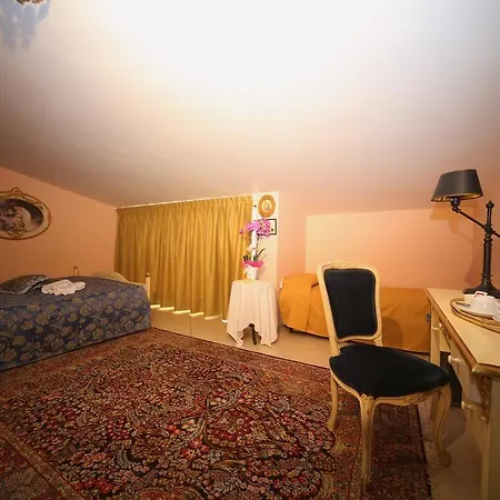 מלון Hotel Scilla שילה