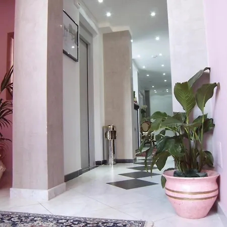 Hotel Scilla 3*