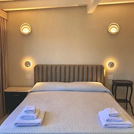 Hotel Scilla 3*