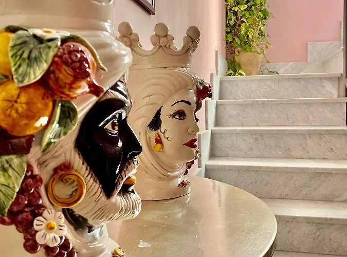 מלון Hotel Scilla