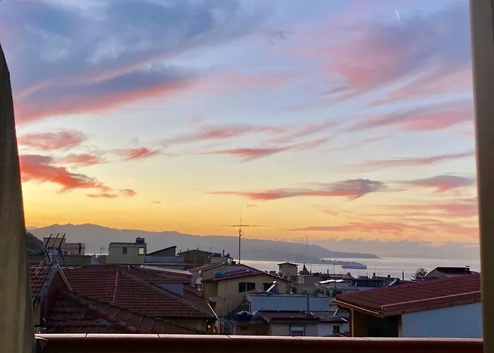 Hotel Scilla מלון