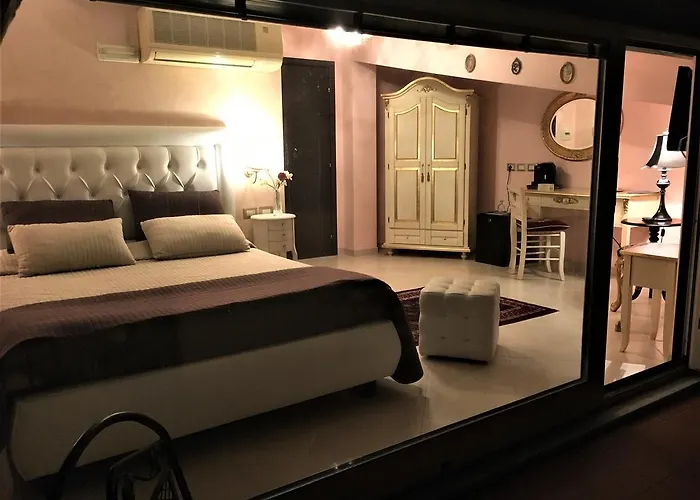 מלון Hotel Scilla